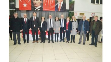 Eğilim Yoklaması Demokrasi Şölenine Dönüştü