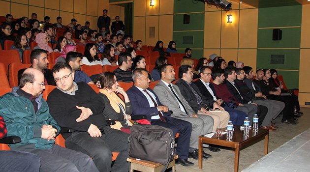 “Güncel Gelişmeler Işığında Doğu Türkistan” Konulu Konferans Düzenlendi