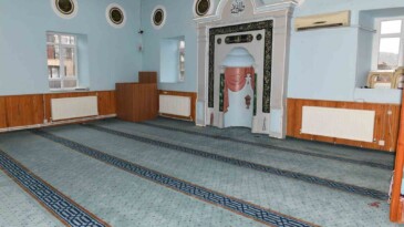 Aliköy’de cami ve Kur’an kursunun kalorifer tesisatı yenilendi