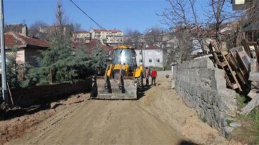 Demirköy Belediyesi Yol Çalışmalarına Devam Ediyor