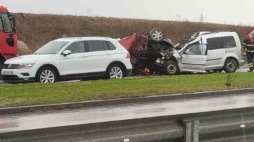 Kırklareli’nde feci kaza: 2 ölü, 1 yaralı