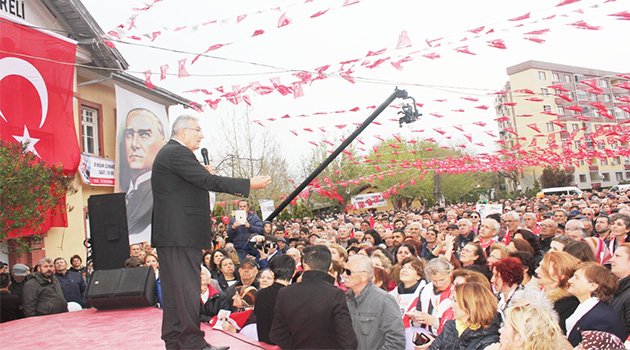 Deniz Baykal “Devletle Oynuyorsunuz, Yanlış Yapıyorsunuz!”