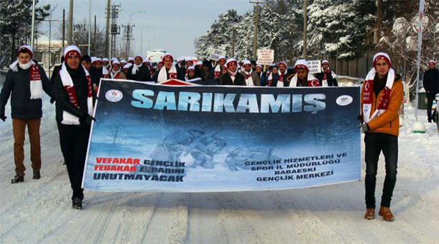 Vefakâr Gençlik; Fedakâr Ecdadını Unutmayacak!