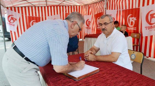 15 Temmuz Demokrasi ve Milli Birlik Gününde Anı Defteri Açıldı