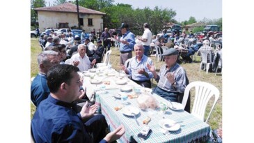 Vekil Gündoğdu, Yağmur ve Şükür Duasına Katıldı