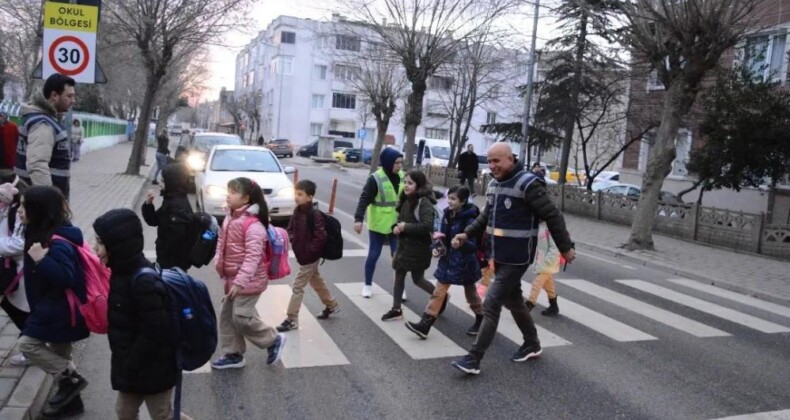 Kırklareli’de okul servisleri ile çevreleri denetlendi