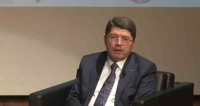 Adalet Bakanı Tunç: “Anayasamızdaki vesayetçi ruhu ortadan kaldıran düzenlemeler yeni anayasada kalıcı hale getirilmelidir”