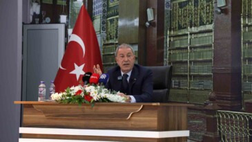 AK Parti Milletvekili Hulusi Akar: “TSK depremin ilk saatinden beri sahada, bunu bilin”