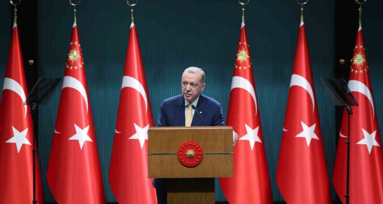 Cumhurbaşkanı Erdoğan: ”Türkiye ne pahasına olursa olsun güney sınırlarında bir teröristan kurulmasına müsaade etmeyecektir”