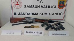 Jandarmadan silah, mühimmat ve uyuşturucu baskını