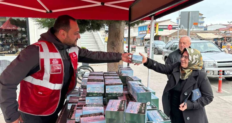 Altınordu’da vatandaşlara kandil simidi ikramı