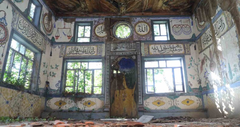 Mahalleli göç edince 100 yıllık cami de kendi haline terk edilmişti, harekete geçildi