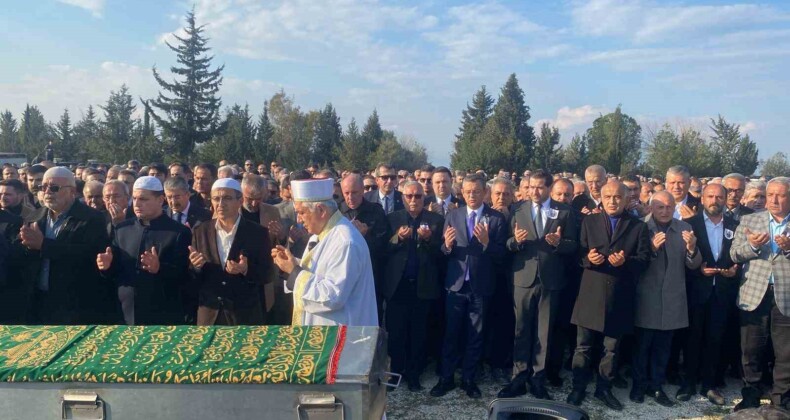 Şehit cenazesinde kalp krizi geçiren CHP Osmaniye İl Başkanı Mehmet Orhun Döğüşcü hayatını kaybetti