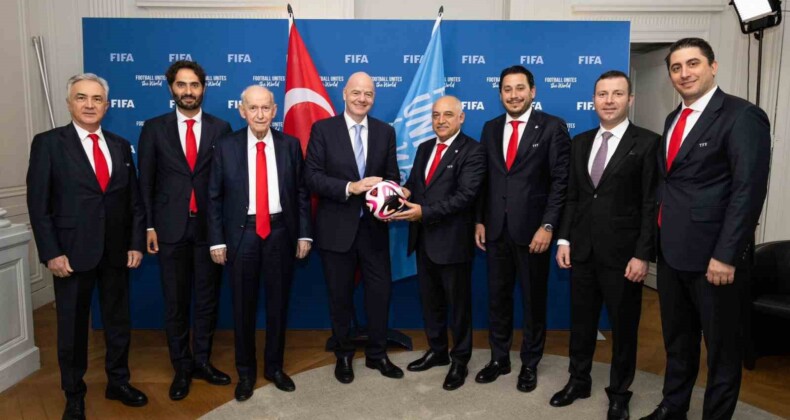 TFF Başkanı Büyükekşi’den FIFA Başkanı Infantino’ya ziyaret