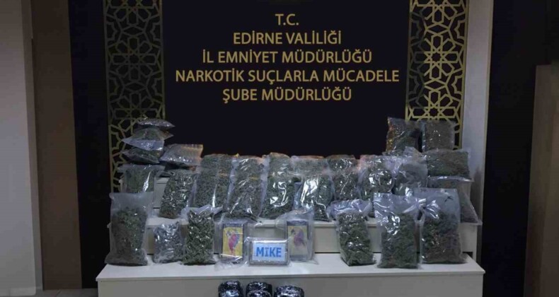 Tırın yakıt deposunda 20 kilo uyuşturucu ele geçirildi