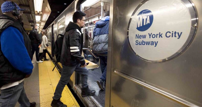 New York’ta metrolarda güvenlik önlemleri sıkılaştırılacak: 750 Ulusal Muhafız görevlendirilecek