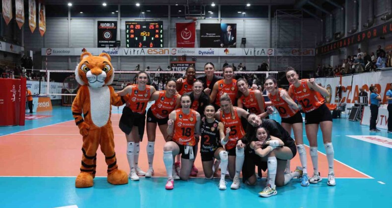 Sultanlar Ligi: Eczacıbaşı Dynavit: 3 – Nilüfer Belediyespor: 0