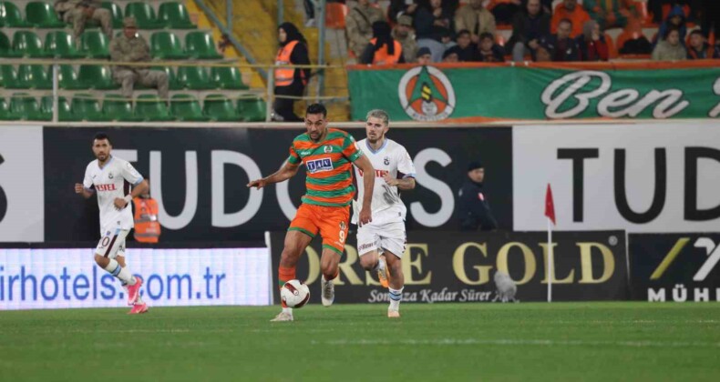 Trendyol Süper Lig: Alanyaspor: 3 – Trabzonspor: 1 (Maç sonucu)